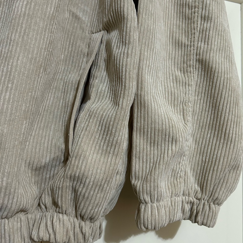 Beige Jacket - Picture 5 of 6